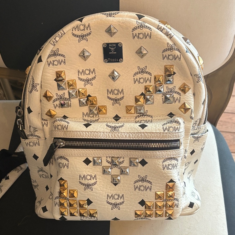 MCM Cream Off White Mid Stark Backpack Bag Gold Silver Studs ❤️